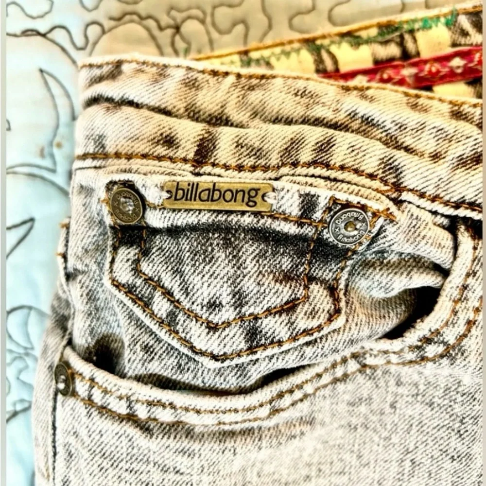Billabong The Skinny Retro Mineral Wash Worn Denim Skinny Jeans Size 3